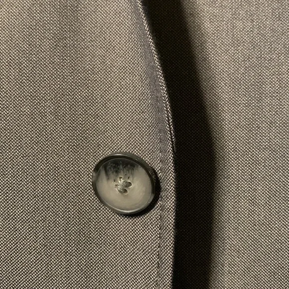 Esprit (38R) - Picture 9 of 16